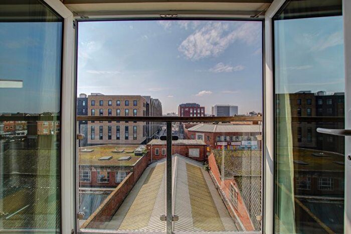 1 Bedroom Flat For Sale In Red Lion Lane, Exeter, EX1