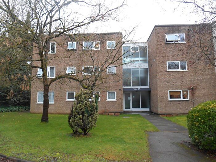 2 Bedroom Flat To Rent In The Spinney, Watford, WD17