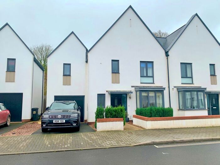 4 Bedroom Semi-Detached House To Rent In Milbury Farm Meadow, Exminster, Exeter, EX6