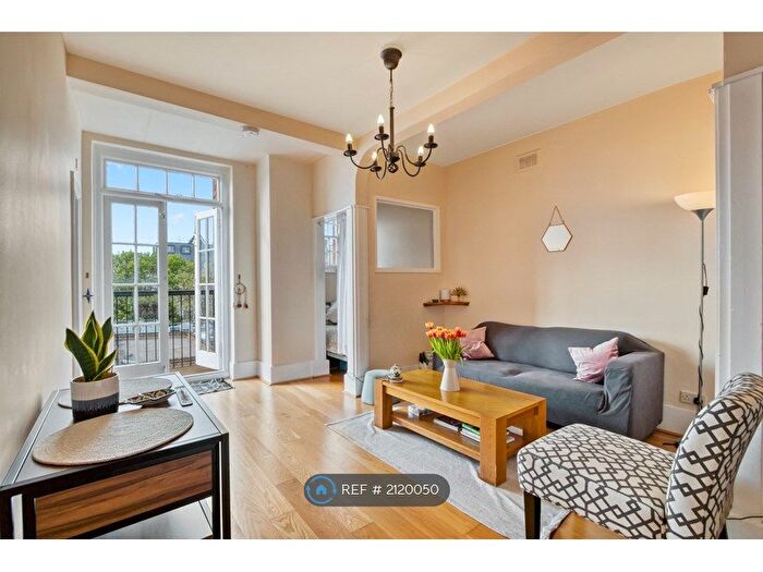 Studio To Rent In Abbey House, London, NW8