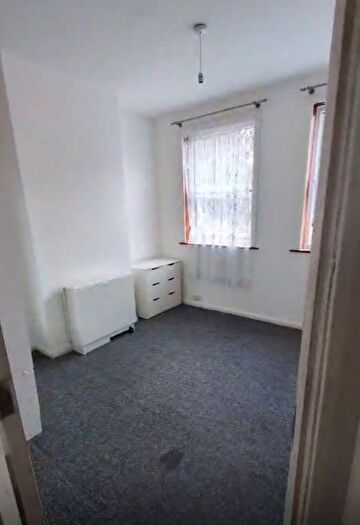 3 Bedroom Flat To Rent In Rancliffe Road, Barking/East Ham, E6
