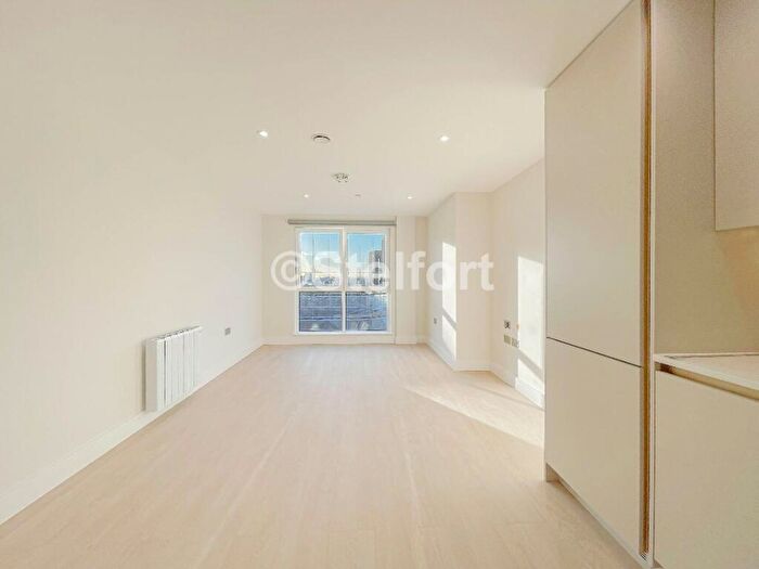 1 Bedroom Apartment To Rent In Goodmayes Road, London, IG3