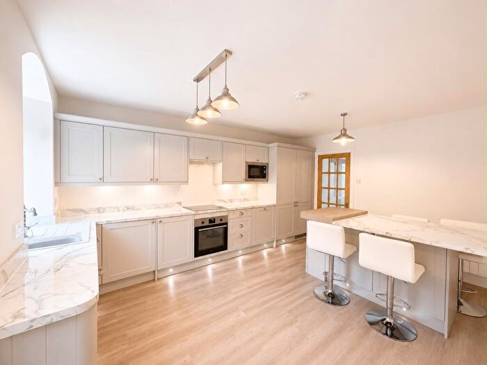 2 Bedroom Apartment To Rent In Hallas Bridge, Cullingworth, Bradford, BD13