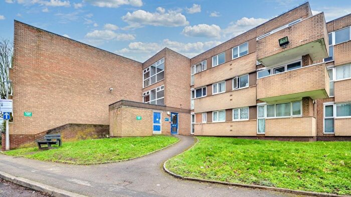 2 Bedroom Flat For Sale In London Road, Willenhall, Coventry, CV3