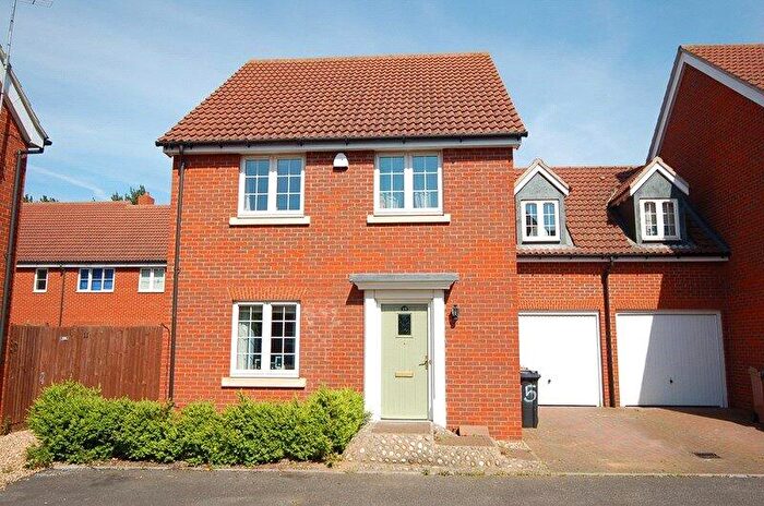 4 Bedroom Semi Detached House To Rent In Damson Close, Red Lodge, Bury St Edmunds, Suffolk, IP28