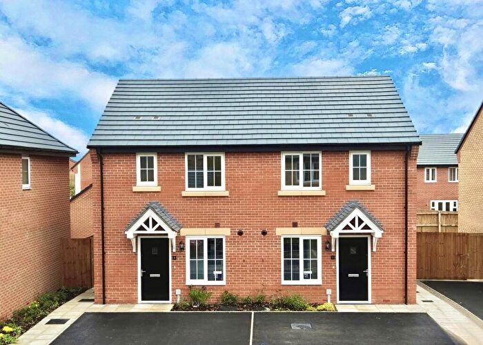 3 Bedroom Semi-Detached House To Rent In Shaw Bank Place, Crewe, Cheshire, CW1