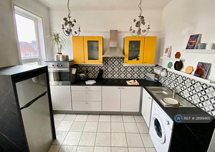 1 Bedroom Flat To Rent In Burton Road, Manchester, M20