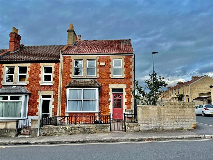 3 Bedroom Property To Rent In Lymore Avenue, Bath, BA2