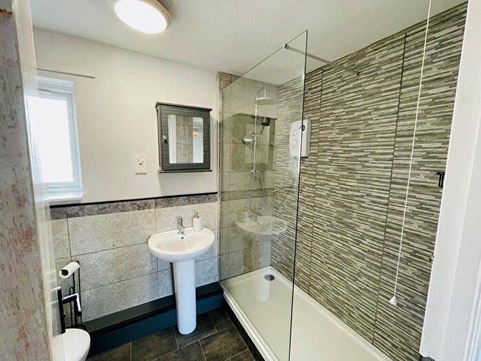 1 Bedroom Flat For Sale In Pound Lane, Topsham, Exeter, EX3