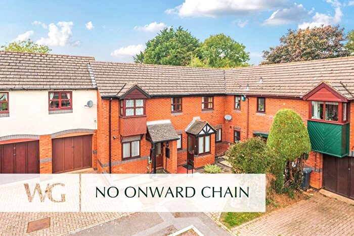 2 Bedroom Flat For Sale In Exeter, Devon, EX1