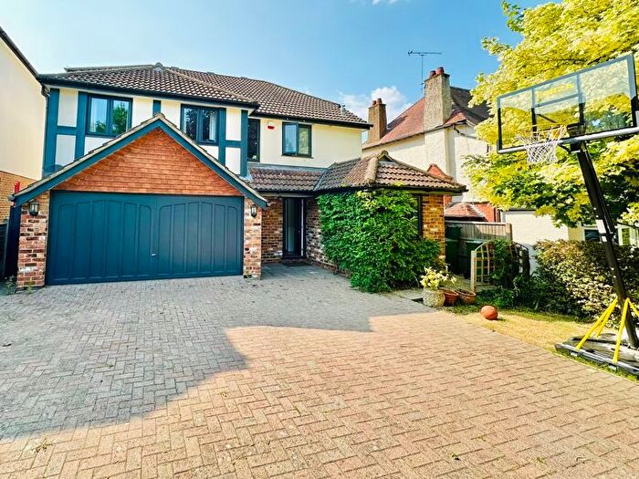 4 Bedroom Detached House For Sale In Woodcote Park Road, Epsom, KT18