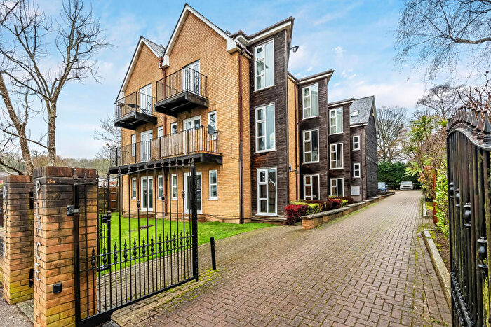 2 Bedroom Apartment For Sale In Oxted Place, Eastlands Way, Oxted, Surrey, RH8