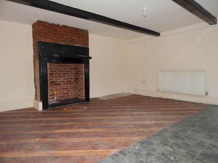 1 Bedroom Terraced House To Rent In Westgate, Heckmondwike WF16