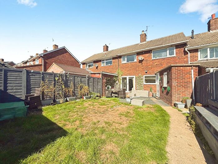 3 Bedroom Terraced House For Sale In Woburn Gardens, Basingstoke, Hampshire, RG22