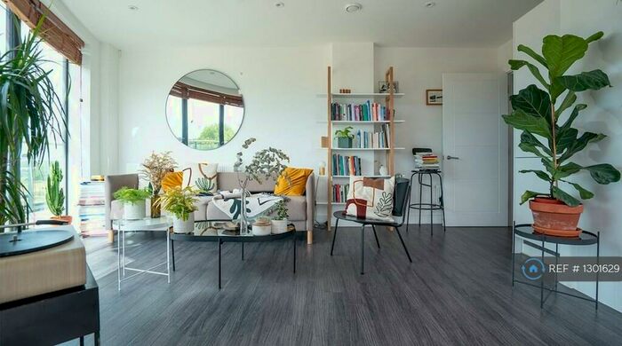 1 Bedroom Penthouse To Rent In Mill Court, London, E5