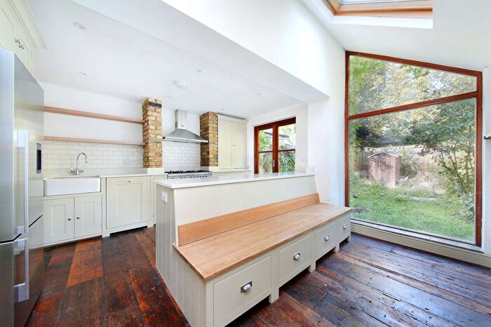 3 Bedroom Terraced House To Rent In Ferndale Road, Clapham, SW9