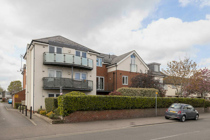 2 Bedroom Apartment To Rent In Halfway Street, Sidcup, DA15