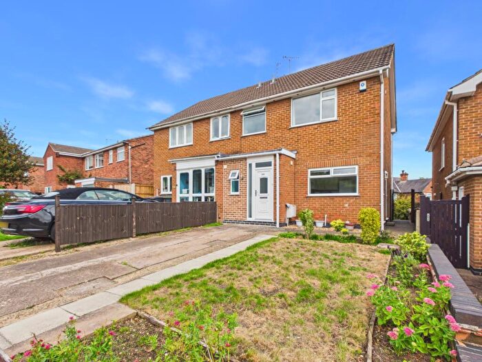3 Bedroom Semi-Detached House For Sale In Leamington Drive, Beeston, Nottingham, Nottinghamshire, NG9