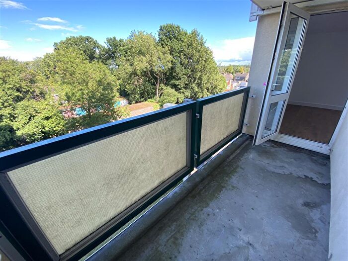 1 Bedroom Apartment To Rent In Pelham Court, Hemel Hempstead, HP2