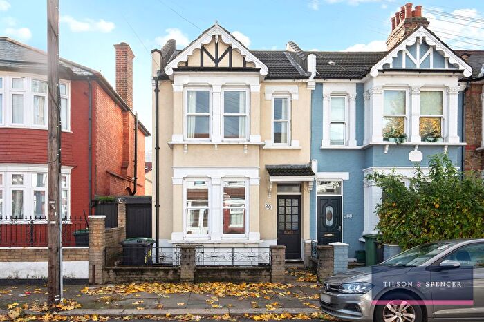 3 Bedroom End Terrace House For Sale In Seymour Avenue, London, N17
