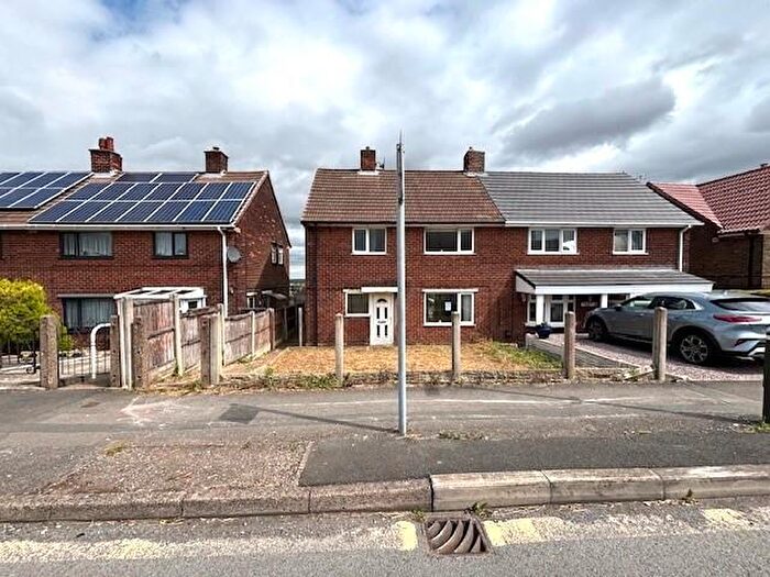 3 Bedroom Semi-Detached House For Sale In Slant Lane, Shirebrook, NG20