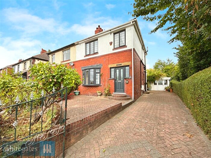 3 Bedroom Semi-Detached House For Sale In West Street, Hoyland, S74