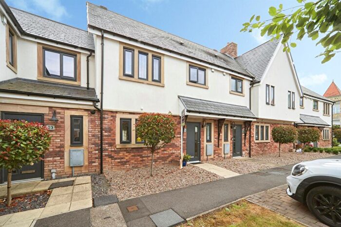 3 Bedroom Terraced House For Sale In Mellor Close, Otley, LS21