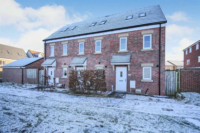 3 Bedroom Property To Rent In Thirwall Way, Blyth, NE24