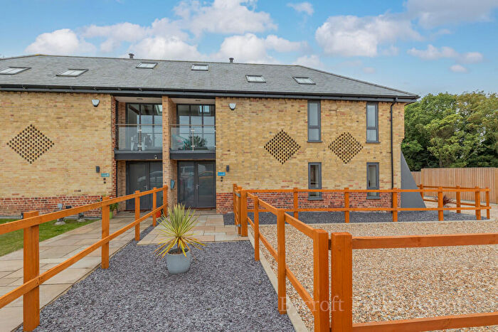 3 Bedroom Barn Conversion For Sale In The Street, Lound, NR32