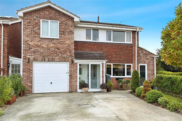 4 Bedroom Detached House For Sale In Whitehorse Way, Westbury, BA13