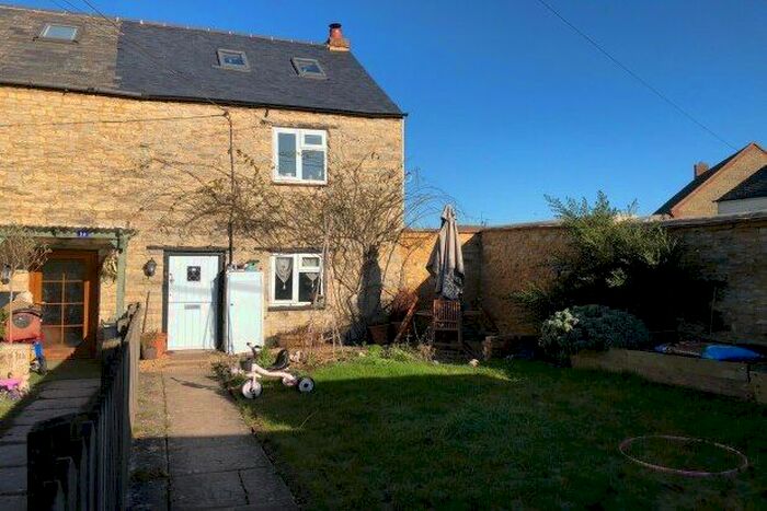 1 Bedroom Property To Rent In Crumps Butts, Bicester, OX26