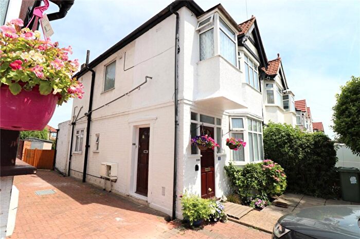 1 Bedroom Maisonette To Rent In Reeves Avenue, London, NW9