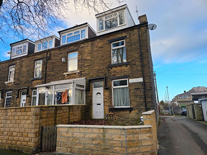 4 Bedroom Terraced House For Sale In Bonn Road, Bradford, BD9