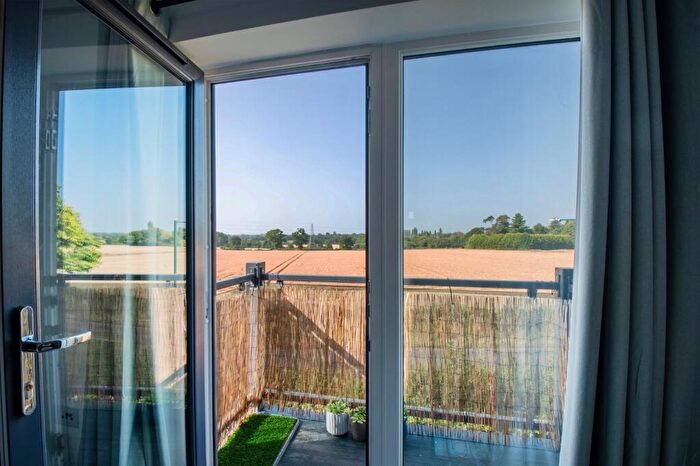 2 Bedroom Penthouse For Sale In Newman Square, Shirley, Solihull, West Midlands, B90