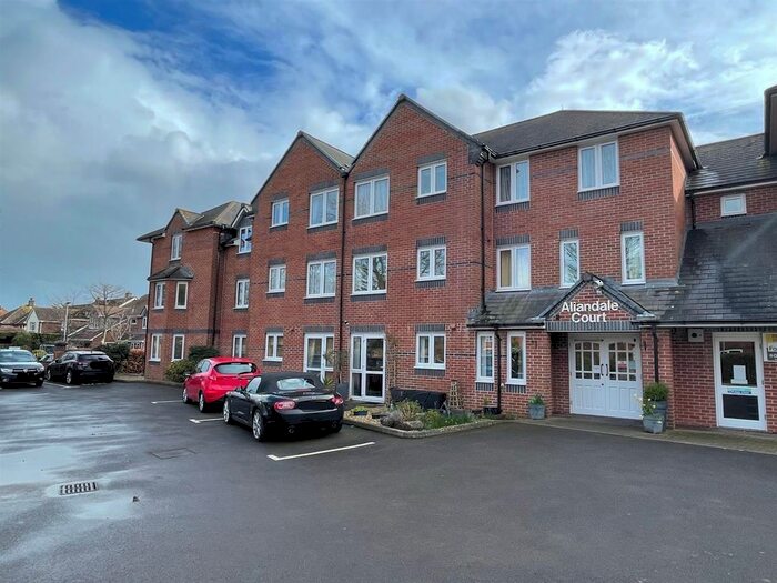 2 Bedroom Property For Sale In Rectory Road, Burnham-On-Sea, TA8