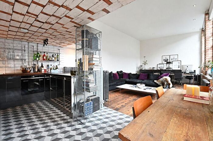 1 Bedroom Flat To Rent In Foley Street, Fitzrovia, London, W1W