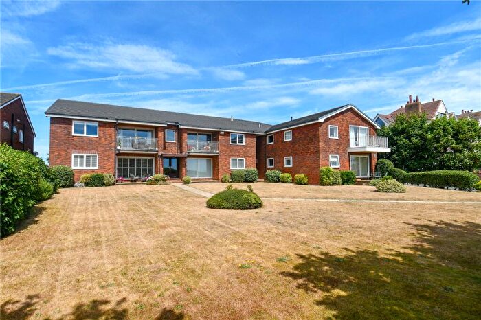 2 Bedroom Flat For Sale In Stanley Road, Hoylake, Wirral, CH47