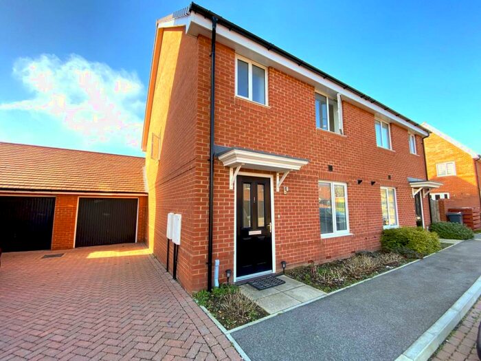 3 Bedroom Semi-Detached House To Rent In Argyll View, Canterbury, CT1