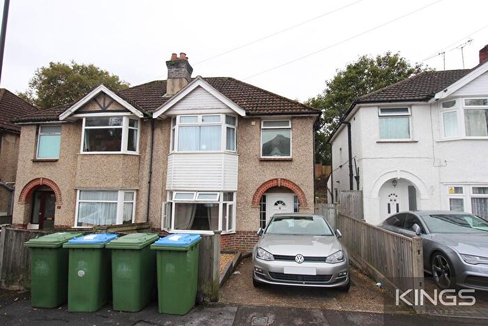 5 Bedroom Semi-Detached House To Rent In Chamberlain Road, SO17