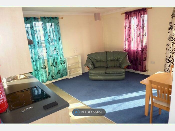 2 Bedroom Flat To Rent In Wherry Road, Norwich, NR1