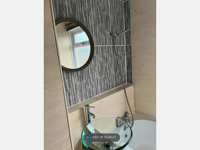 3 Bedroom Terraced House To Rent In Sharrow Street, Sheffield, S11