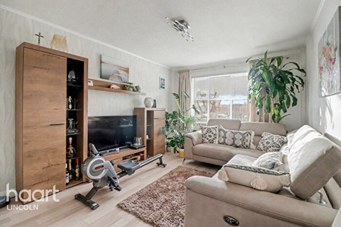 3 Bedroom End Of Terrace House For Sale In Robert Tressell Walk, Lincoln, LN2