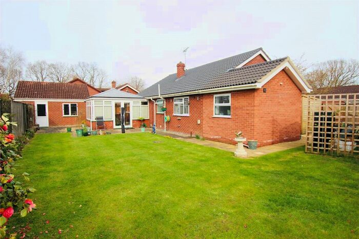 3 Bedroom Bungalow For Sale In Heron Way, Hickling, Norwich, Norfolk, NR12