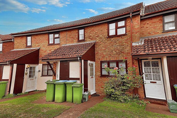 1 Bedroom Maisonette To Rent In Walton Park, Walton-On-Thames, KT12