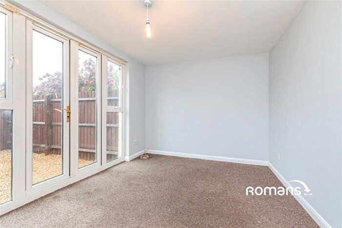 1 Bedroom Flat To Rent In Two Mile Hill Road, Bristol, Somerset, BS15