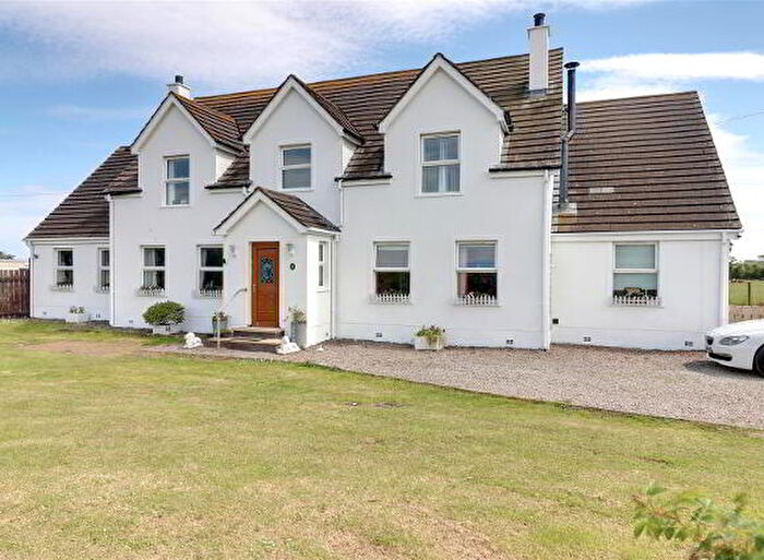 6 Bedroom Detached House For Sale In Detached House & Annex, Kircubbin Road, Newtownards, BT22