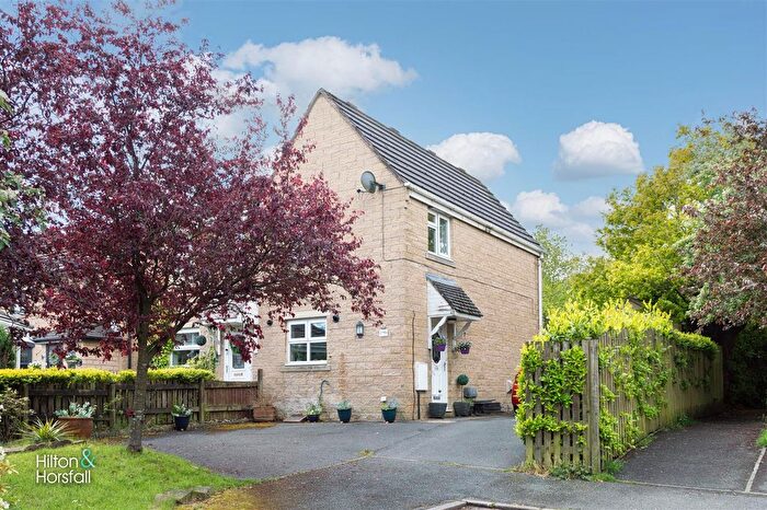 2 Bedroom Semi-Detached House For Sale In Printers Fold, Burnley, BB12