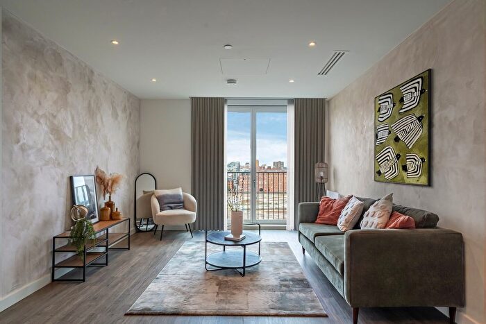 2 Bedroom Flat For Sale In Old Mill Street, Manchester, M4