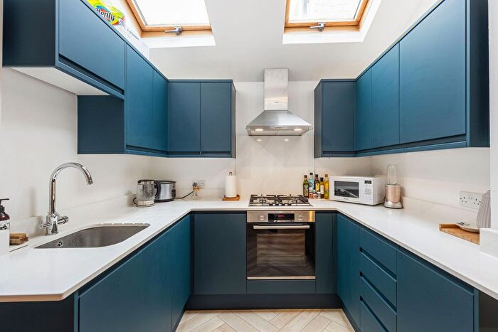 2 Bedroom Semi-detached House For Sale In Richmond, Surrey, TW10