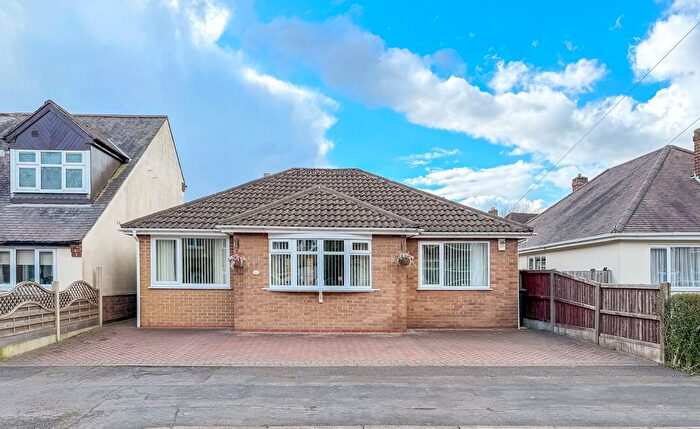 3 Bedroom Detached Bungalow For Sale In Broom Leys Avenue, Coalville, LE67